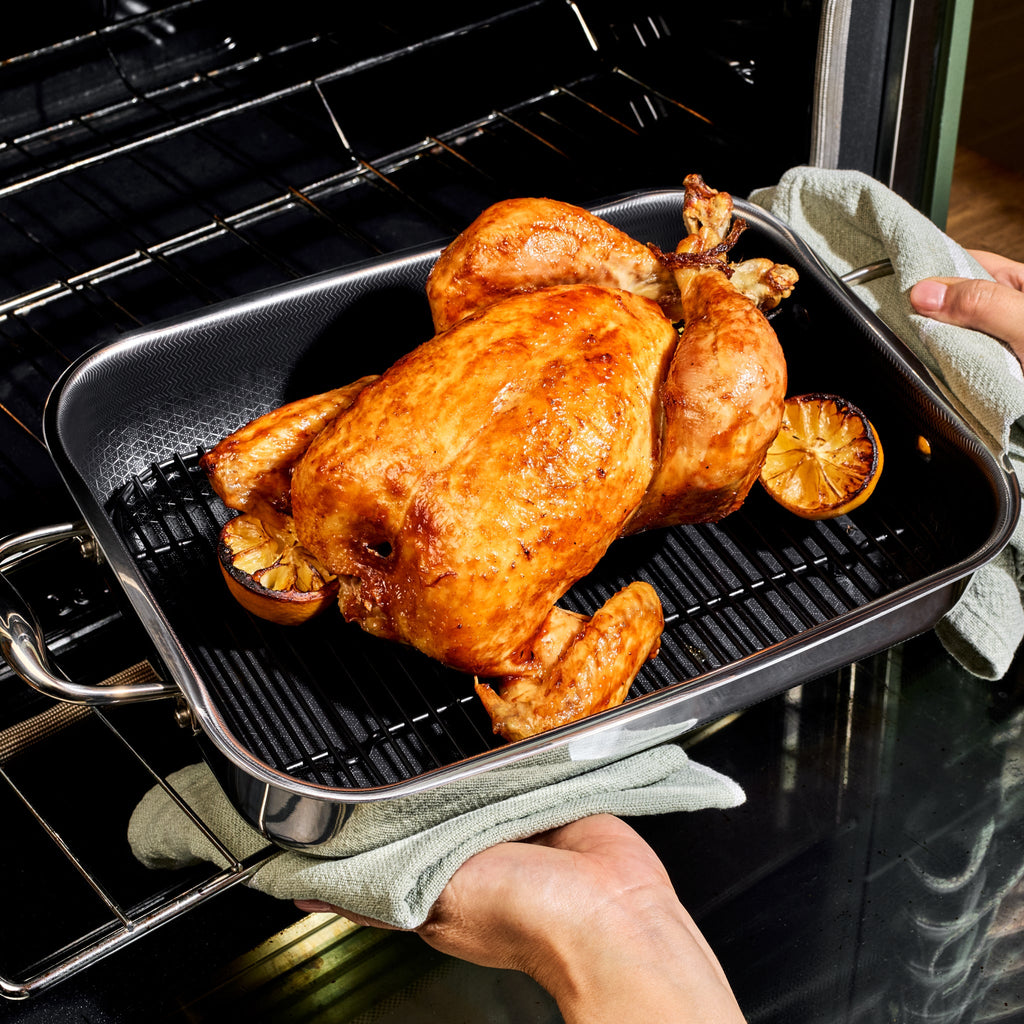 Hybrid Roasting Pan with Rack, 23 x 33 cm